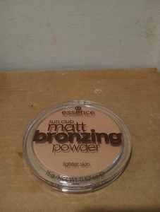 Essence Sun Club Matt Bronzing Powder Lighter Skin 01 NATURAL .52 oz ๐ - Picture 1 of 2