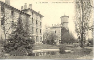 VIERZON 520 Nationale Berufsschule Gartenansicht - Bild 1 von 1