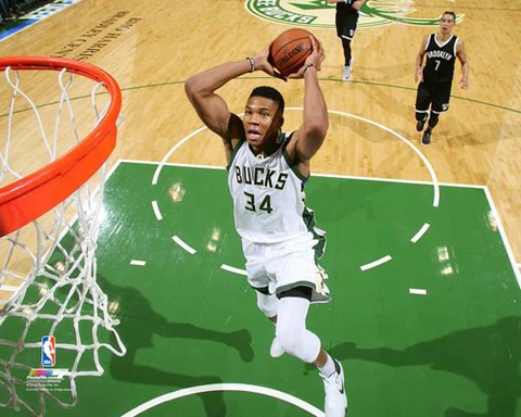 Giannis Antetokounmpo SUPERSLAM Milwaukee Bucks Premium NBA 16x20 POSTER PRINT Cover