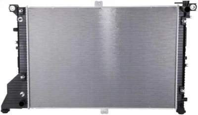 Radiador para Nissan NV3500 2012 2013-2021 4,0 L / 5,6 L NI3010224 / ‎21460-1PA0A Foto 1 de 4