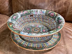 Beautiful Antique Chinese Rose Medallion Porcelain Reticulated/Pierced Basket - Picture 1 of 12