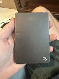 Seagate Backup Plus Slim Portable 1TB Hard Drive - Black - Picture 1 of 2