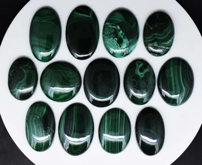 Lote de piedras preciosas de diseñador de 769,95 quilates naturales de malaquita verde congo certificado Foto 1 de 4