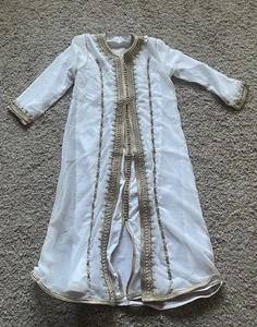 Moroccan Girls White Gold Embroidered 2 Piece Traditional Party Tekcheeta - Picture 1 of 5