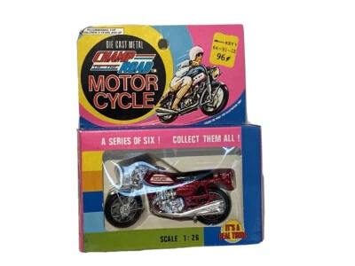 RARE/Vintage 1:26 Diecast Champ of the Road Motor Cycle. Suzuki - Image 1 of 4