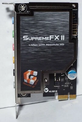Tarjeta de sonido ASUS SupremeFX II Absolute HD PCI-Express x1 Striker II Formula Foto 1 de 4