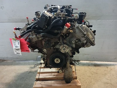 4.6L V8 1URFE Engine from 2018 Toyota Tundra VIN M [220,170 miles] 12464296 Foto 1 de 4