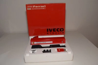 V 1:64 KYOSHO IVECO STRALIS LD FERRARI FIRST GP 2002 CAR TRANSPORTER MIB RARO - Immagine 1 di 4