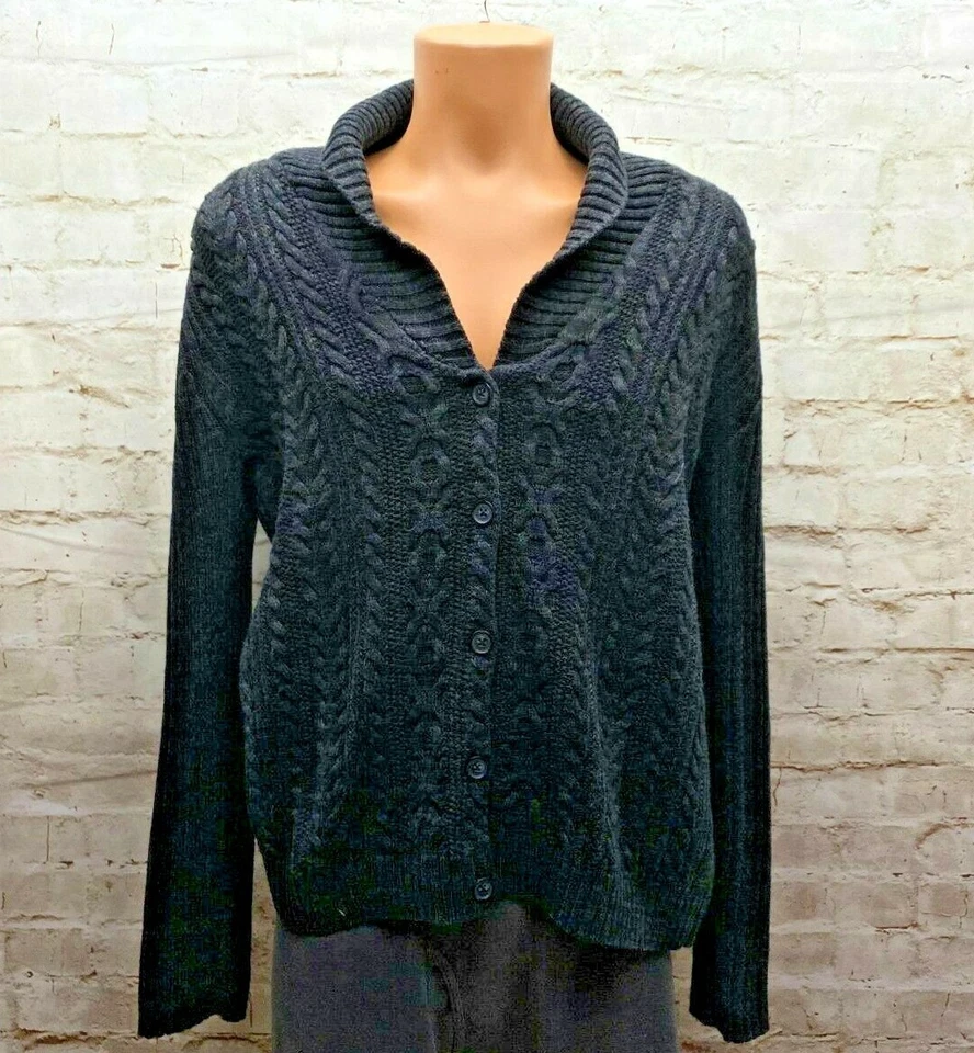 Cárdigan suéter gris tejido con cable grande Van Heusen para mujer con botones cuadrado Foto 1 de 4