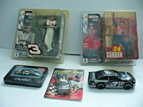 Dale Earnhardt Sr Memorabilia Toy Car Radio Tin Keychain Cover