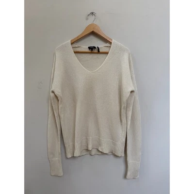 Suéter Theory Cream Cashmere manga longa gola V pequeno clássico neutro básico - Imagem 1 de 4