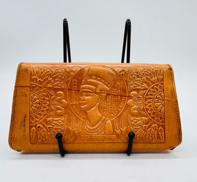 Cartera de colección egipcia jeroglíficos de cuero en relieve faraón reina Nefertiti Foto 1 de 4