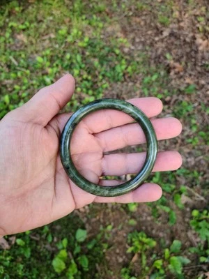 Vintage Natural Carved Green Jadeite Jade Bangle Bracelet - Image 1 of 4
