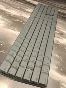 Apple A1016 Wireless Bluetooth Mechanische Tastatur Weiß GETESTET & GEREINIGT - Bild 1 von 24