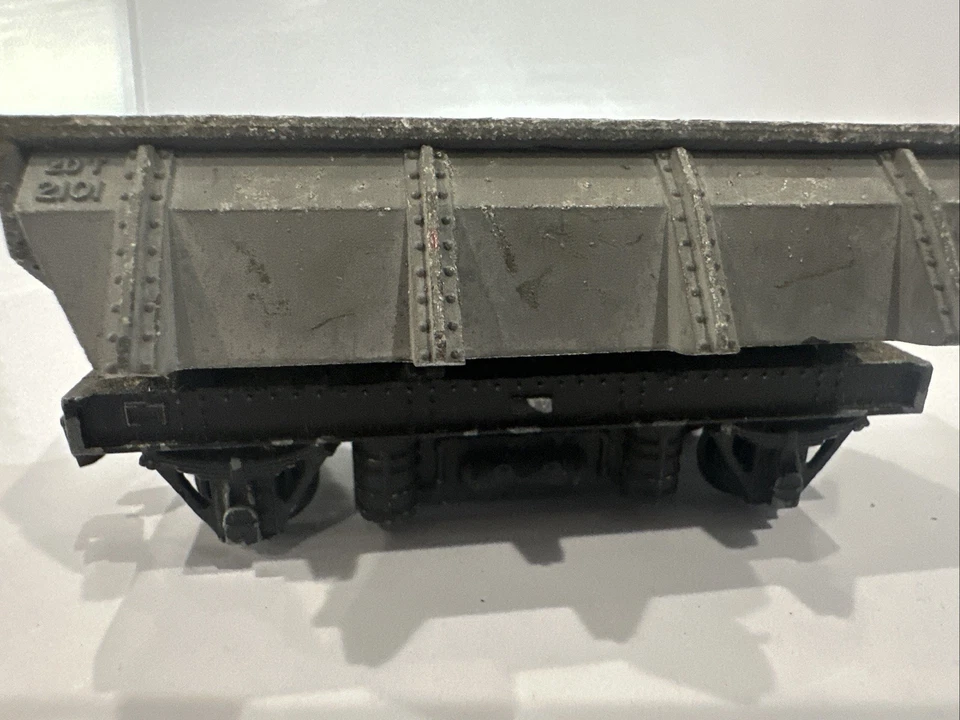 Vintage TTR Trix Dump Car Made In England 2axle 4 Wheel - Image 1 of 4