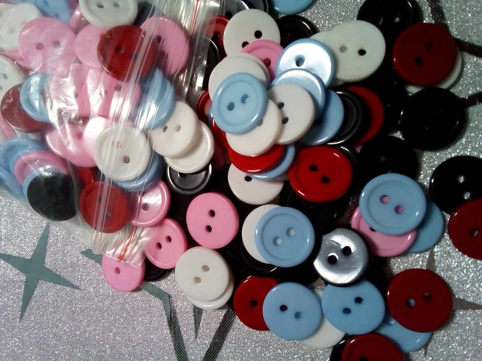 200 Knöpfe Rund 15mm Farbmix 5 Farben 2 Loch #MB5 - Bild 1 von 1