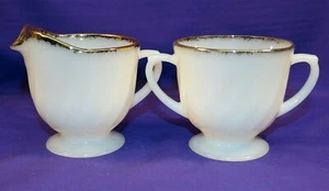 VINTAGE FIRE KING 22K GOLDEN ANNIVERSARY IVORY SWIRL CREAMER & SUGAR BOWL SET - Picture 1 of 7