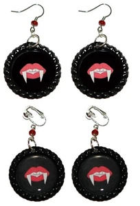 Halloween Vampire Fangs Bottle Cap Pierced or Clip on Dangle Earrings (CAP037) - Foto 1 di 3