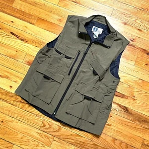 VTG Boys Arizona Outdoor Travel Vest Army Green Size XL 18/20 Water Resistant - Picture 1 of 7