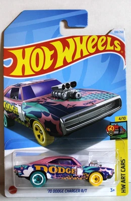 Dodge Charger R/T 108/250 rosa Hot Wheels 2024 HW Art Cars 4/10 '70 Foto 1 de 2