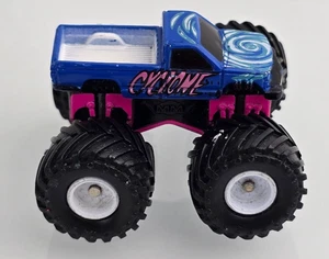 Micro Machines Galoob Tuff Trax Monster Truck Cyclone 1990 - Picture 1 of 5