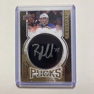 Robby Fabbri - 2017-18 Upper Deck Trilogy Signature Pucks - Autograph Auto - Picture 1 of 2