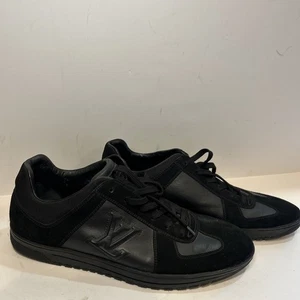 Louis Vuitton Sneakers Uomo US 7 1/2, Nero Scamosciato e Pelle di Vitello Sneakers - Foto 1 di 7