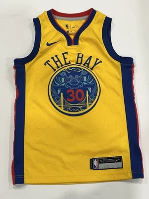Футболка молодежная Nike Golden State Warriors The Bay Curry No30 китайский Новый год МАЛЕНЬКАЯ - Изображение 1 из 4