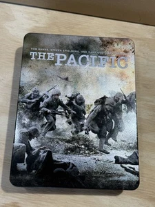 The Pacific - Komplette HBO-Mini-Serie (6-Disc DVD-Set) -- mit dünnem Koffer - Bild 1 von 6