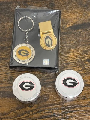 NUEVO Georgia Bulldogs Llavero Dorado y Clip para Dinero + 2 Toallas Mágicas 11"x17" Foto 1 de 3