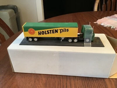 Matchbox Holsten Pils DAF 3300 Truck 1:100 Scale Diecast Brewery Tractor Trailer - Image 1 of 4