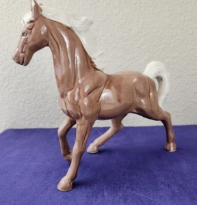 Statuina cavallo ceramica da parete vintage anni '50 stallone marrone Giappone - Foto 1 di 5