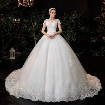 Vestido de baile de lujo para novia, vestido de novia de princesa, vestido de novia de tul personalizado Foto 1 de 4
