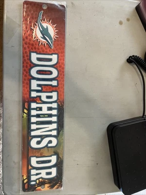 Letrero de calle de los Miami Dolphins ¡NUEVO! 4"X16" "Dolphins Dr." Man Cave NFL Foto 1 de 2