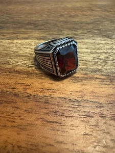 Anillo de hombre plata 925 con circonita roja piedra sello anillo macizo moderno elegante - Imagen 1 de 5