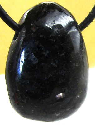 NUUMIT    TROPFEN Trommelstein    gebohrt   EDELSTEIN   ANHÄNGER    Nr.6 - Bild 1 von 2