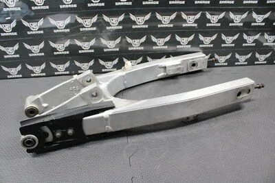 1998 YAMAHA 93-01 YZ80 OEM SWINGARM SWING ARM REAR SUSPENSION 4ES-22110-01-00 - Image 1 of 4