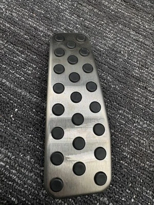 Новый оригинальный 2009-2023 Dodge Challenger ручной газовый акселератор педаль подушечка 4861727 - Изображение 1 из 2