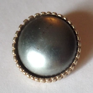 Orecchino vintage singolo tono oro con pietra grigia clip-on - Foto 1 di 6