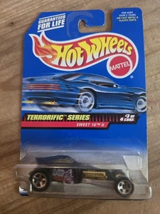 1998 HOT WHEELS TERRORIFIC SERIES #979 SWEET 16 II DR.VAMP 3 of 4 - Picture 1 of 3