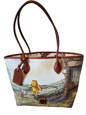 Bolso de Mano Disney Clásico Winnie the Pooh de Dooney & Bourke Foto 1 de 4