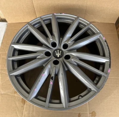 2021 2022 2023 2024 Maserati Quattroporte Front Wheel Rim 20x8.5 Used 670123471 - Image 1 of 4