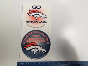 Pegatinas con logotipo redondo de 3" de fútbol americano americano de los Denver Broncos de la NFL, hoja de 2 - Imagen 1 de 1