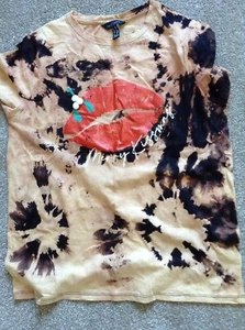 Customised Tie Dye "Merry Kissmas" Ladie's T-Shirt - Size 12 - Picture 1 of 2