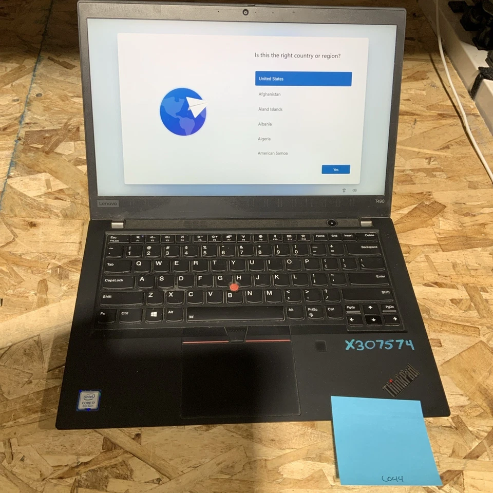 Portátil Lenovo ThinkPad T490s i7-8565U 1,80 GHz 8 GB 256 GB SSD FHD Win 11 Pro C044 Foto 1 de 4