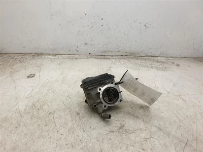 06-15 TOYOTA YARIS 1.5L TRACCIÓN DELANTERA EN CARROCERÍA DEL ACELERADOR DEL MOTOR  Foto 1 de 4