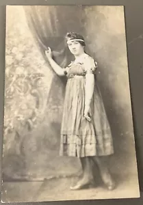 # K506 CARTOLINA FOTOGRAFICA VERA BELLA SIGNORA - Foto 1 di 2
