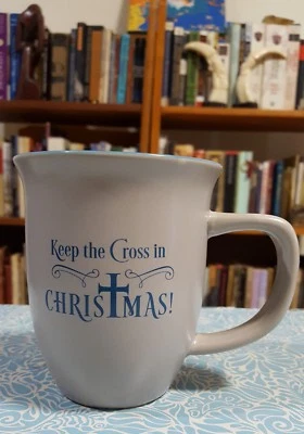 Caneca de café "Keep The Cross in ChrisTmas" com provérbio Titus 3:4-5 12 oz - Imagem 1 de 4
