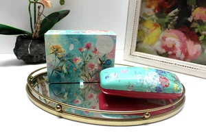 Punch Studio post card box and Punch Studio hardcase glasses holder NEW - Picture 1 of 13