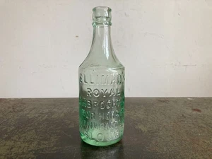 Antique Embossed ELLIMAN'S ROYAL EMBROCATION FOR HORSES Glass Bottle - Picture 1 of 12